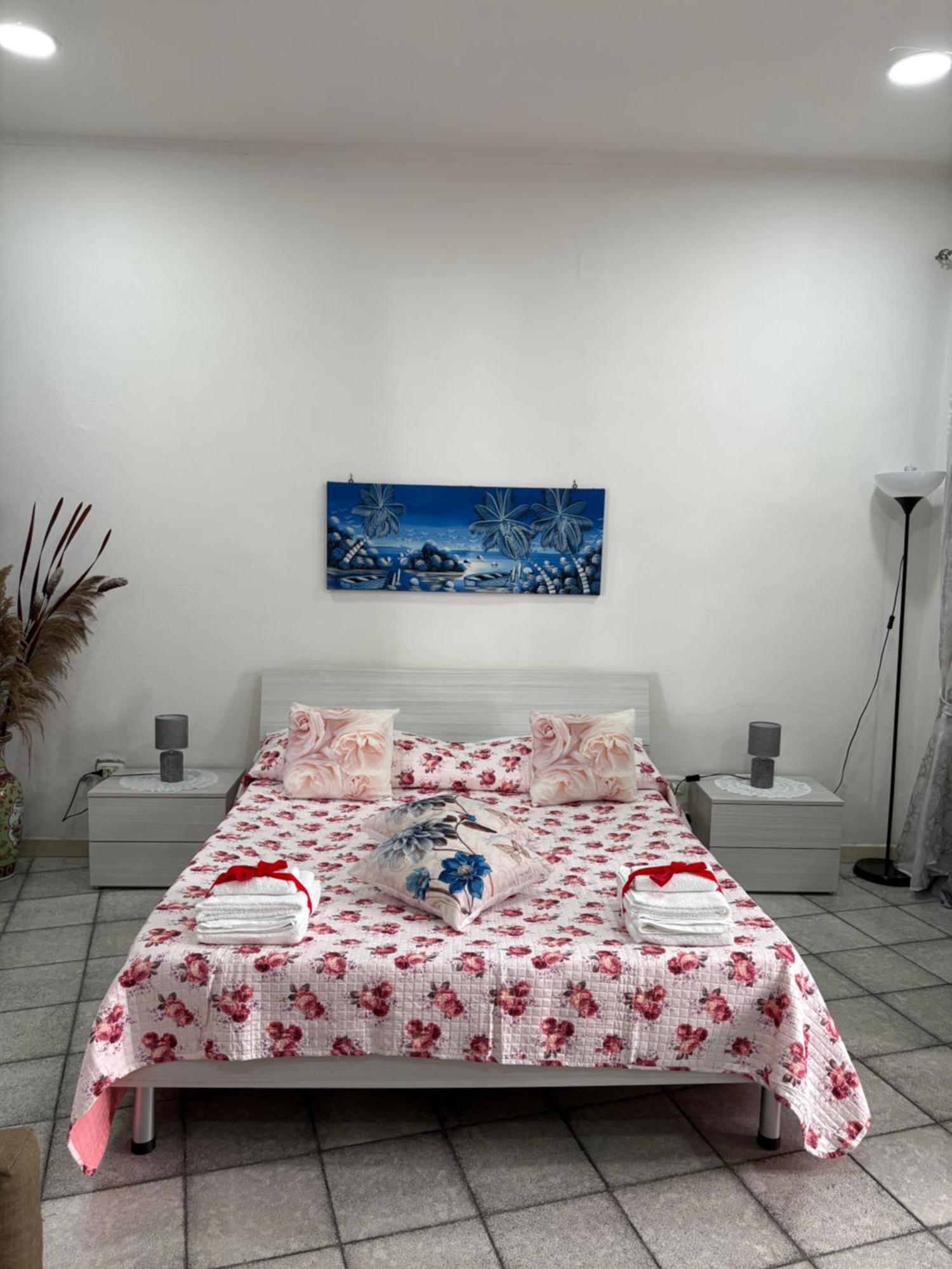 Guest House “Nonna Rossa” Napoli Bagian luar foto
